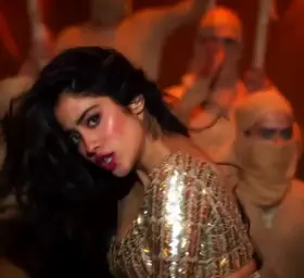I wanna fuck Janhvi Kapoor so hard!