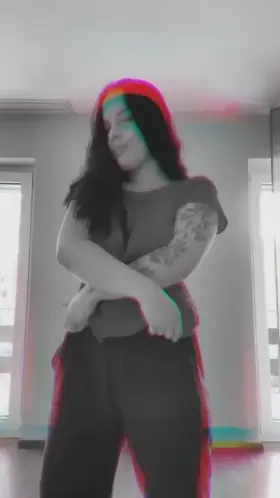 Daddy orders me to undress, I do it 😇