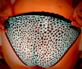 [SELLING]🥰 My Exotic Animal Instinct in full gear today 🐾Each pair comes with messaging 💟 proof pictures 📷 vacuum sealed, professionally wrapped, 💋includes tracking and discreet packaging.💙 Fet friendly, add ons available DM me for details.🍬🇹🇹