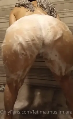 Come join me in the shower 🧼 and rub my booty 😉 Have a beautiful day babe ❤️ 💕 💗