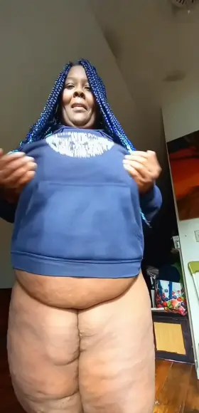 this is how I get your attention when it's time to fuck