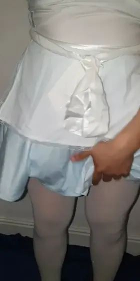 Caged, bouncy and leaking 🙈