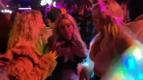 18[F] Upv:te that if your cock is bigger than 4.7 inches SC: miahlap