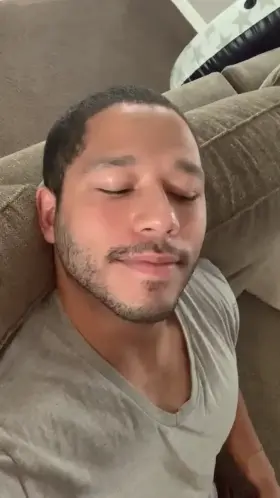 Put your head in my lap while I game