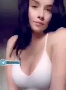 Best titty drop ever, anyone knows her name?
