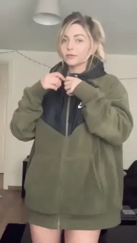 [F] just a petite northern girl who loves to get naked 💓☺️