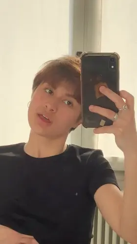 19[f] Hey, look at my cute tits