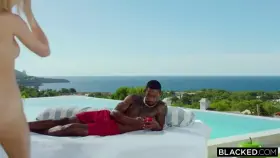 Freya Mayer - Best Guest