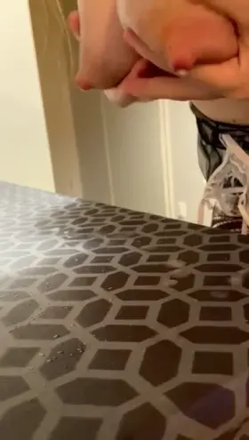 If I was your maid, you could get fresh milk everyday!😉🥛