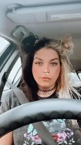 Hi, it's just me showing my tits to random guys on the interstate!🤷‍♀️