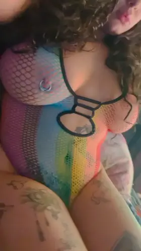 30, 1 kid are you still jerking off to me ?