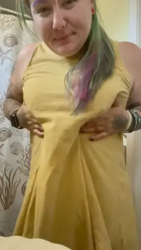 No bra. No panties. Gotta love sundress season. Thought I’d treat ya to a nice little titty drop before some fun in the sun today 😘🌞