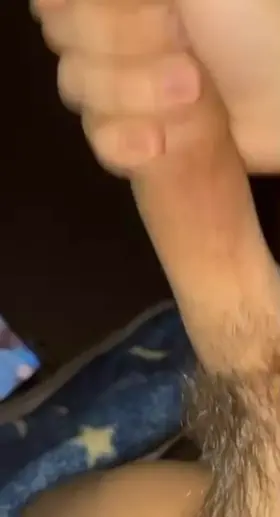 7 inch mexican looking to cum all over your pics;)