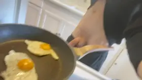 How do you like your eggs?? Scrambled, over-easy, or fertilized??🤤😌