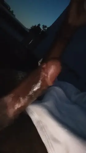 DM me your outdoor sex story or fantasy...I'm tryna see something 😈