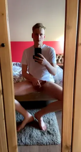 Morning wank (clicking sound)