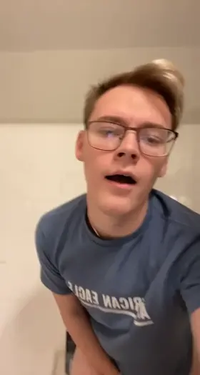 Anyone got something bigger than this 8” dildo? Please?