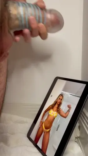 Literally spraying cum for Skilah. First trib on the new page and a heavy load. Check bio :)