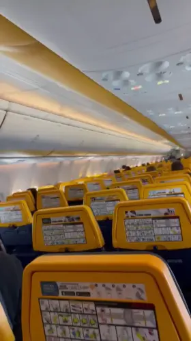 Meet me in the airplane's toilet for a quickie! [F]