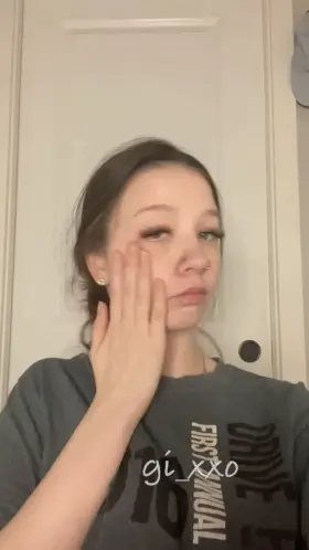 Those boobies 😍are so good and wholesome🍓