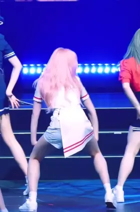 IZ*ONE - Minju Twerk