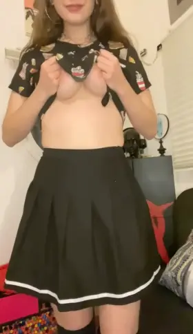 Can a 2003 Girl turn you on ? 🙄