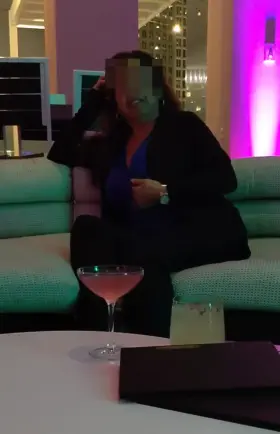 A few drinks and I start flashing my MILF titties