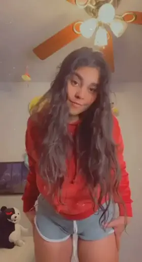 Do you think red fits me?