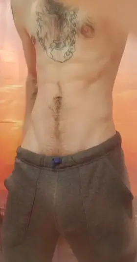 Grey sweatpants 😏