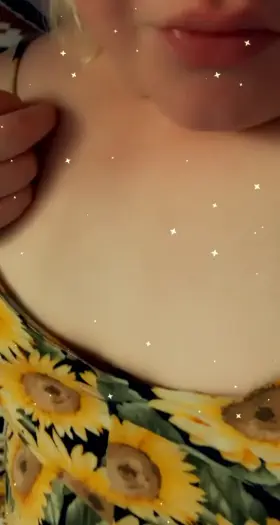 Friday night already in my pjs, who wants to buy me pizza?