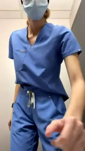 Maybe I shouldn’t do this at work🤭