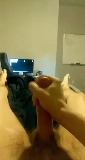 Enjoy the cumshot; brought to you by the fabulous people in my dms