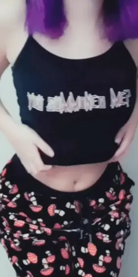 [Drop] My friends all say my big fat mommy milk jugs are too ginormous and jiggly 🥺 What do you think??