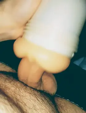 any girl wants to see me cum inside? dm to me
