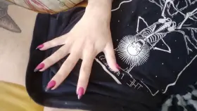 Feelin myself and these villainess claws 🦊🖤