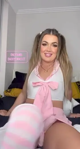 a girl with something extra😜