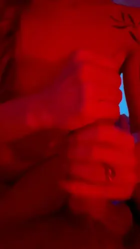 All hands on dick 🚢💦💦🍆