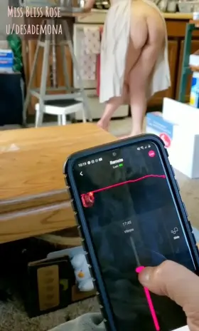 He likes playing with my pussy while I make breakfast [M][F]