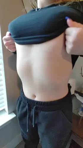 Reddit keeps going down, but these tits never will!