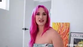 Stepmom Wants To Be Famous