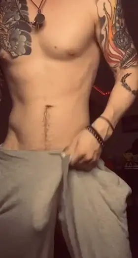 Tuesdays are for gray sweats and gay sex