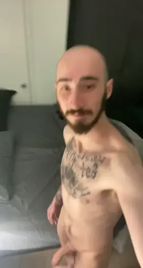 Time for bed! Who’d like to join me?😏