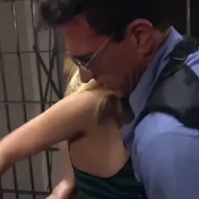 Tourist Karen gets arrested, insults the cop and is taught a lesson