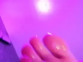 Real trippy, oily foot show last night 🤤