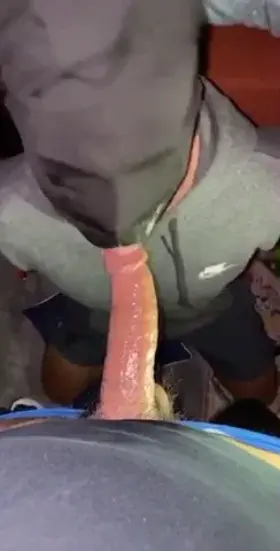 24 [M4M] - Looking to speak to hung men over 25yo. I'm a skilled deepthroater but just looking to ask questions...'when did you first know you were hung' etc. Bonus points for the real monsters out there!