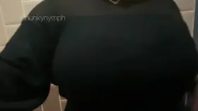 Can I flash you in these pub toilets?