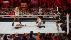 laycool and Vicki defeat returning trish 😆