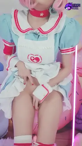 Riamu Yumemi just vibing (Idolmaster cosplay) - Hidori Rose