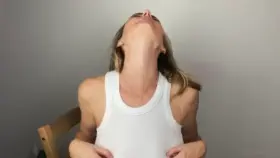 Diora Bairds massive natural tits are so big they can hold an ice cube