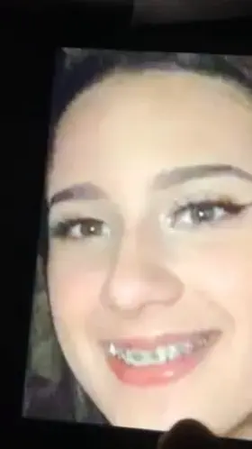 I just shot 8 cum ropes on her brace face🤭 dm me on kik to cum on her or for the hd vid, kik: eshayjelly
